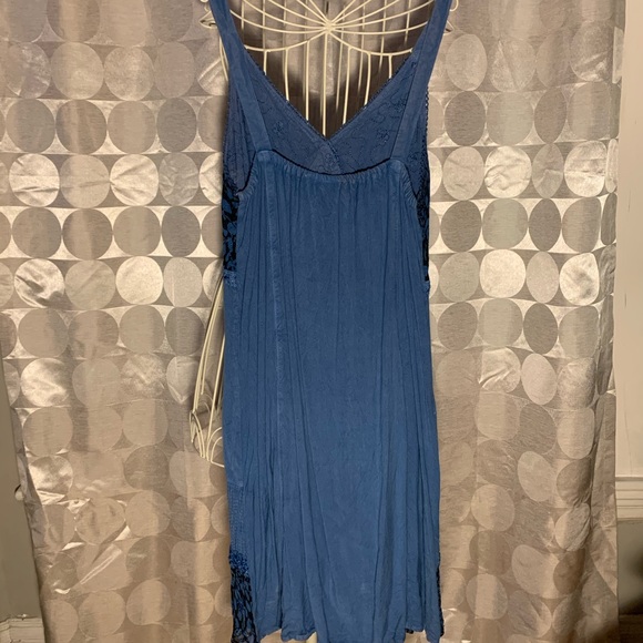 Rainforest cafe dress - Picture 3 of 3